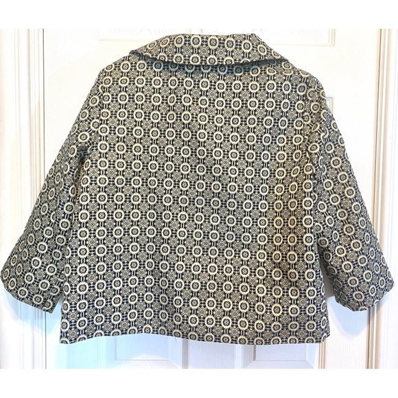 Elementz. Black, Cream and Gold Jacket. Size Medium. Cute Large Buttons. Shorty. - Picture 2 of 6